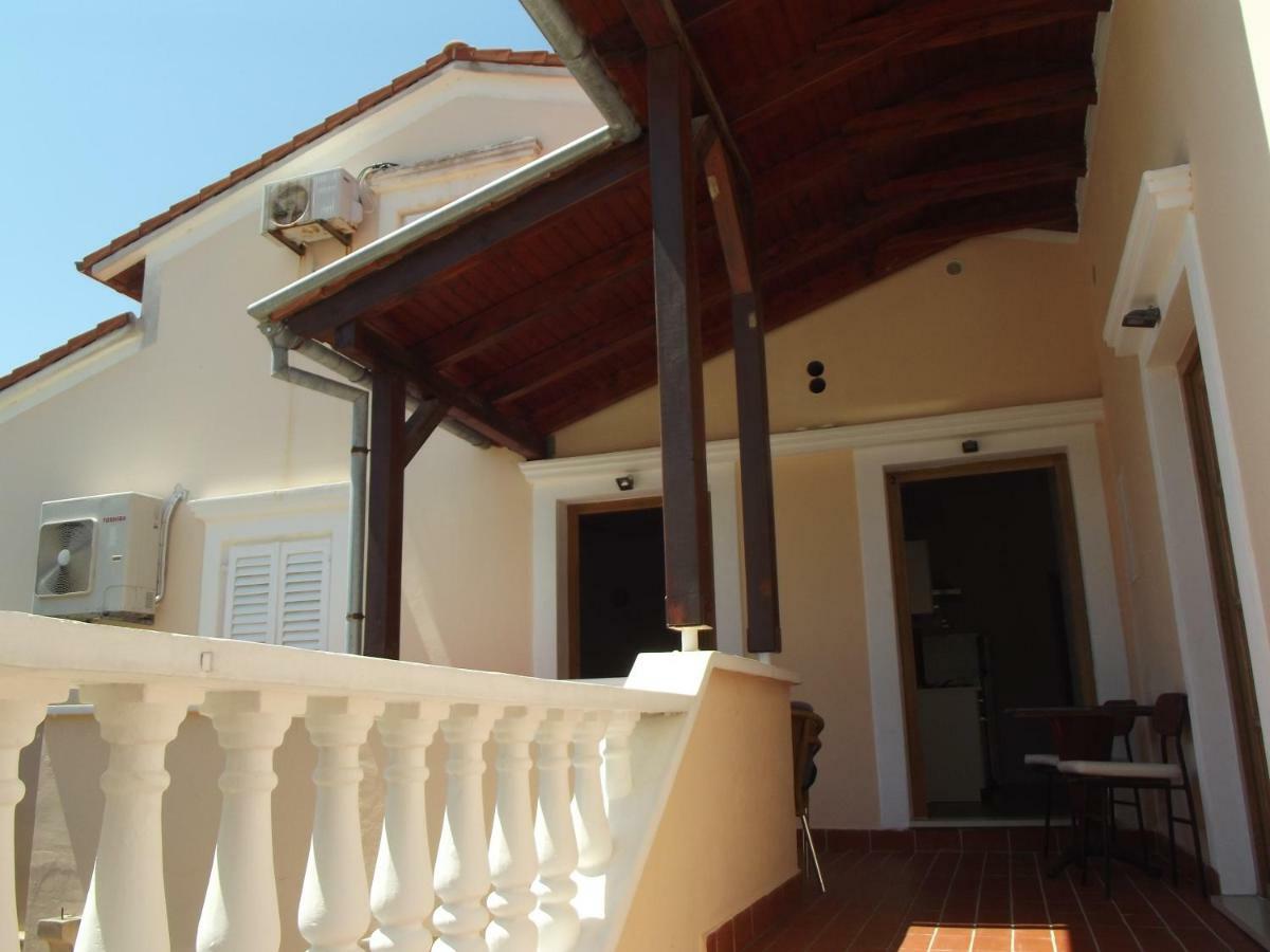 Apartments Goga Мали-Лошинь Экстерьер фото